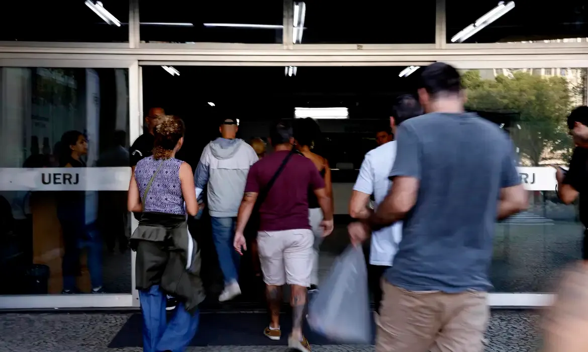 Horário do Enem 2025: confira quanto tempo terá para fazer as provas