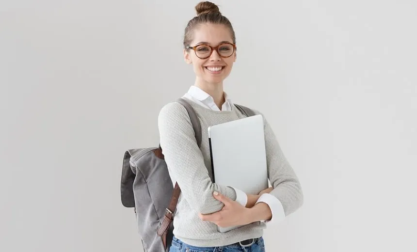 Candidatos já podem solicitar certificação do Encceja nas secretarias de educação