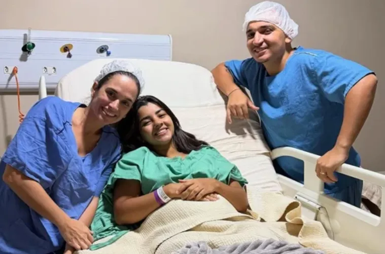 Esposa de João Gomes realiza cirurgia para prevenir parto prematuro