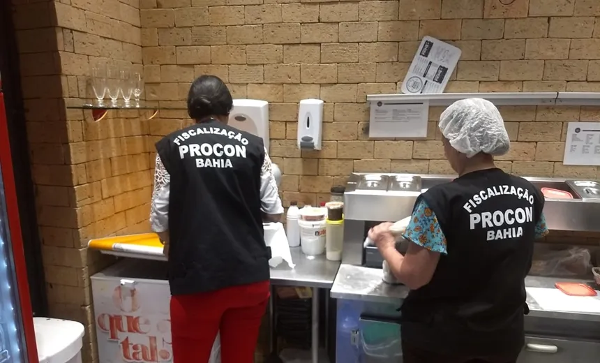 Procon autua cinco hamburguerias de Salvador