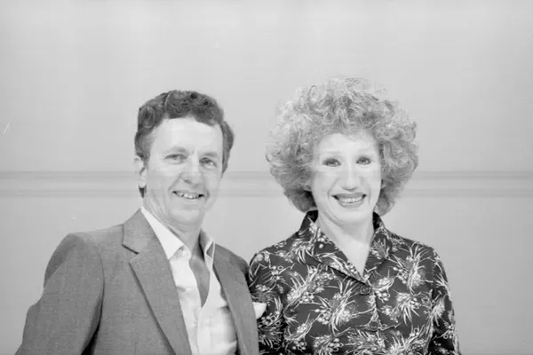 Berta Loran E Rogério Cardoso Atuaram No Programa Balanca Mas Nao Cai | Foto: Acervo TV Globo