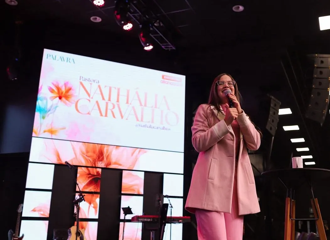 Pastora baiana critica cristãos que seguem Carlinhos Maia e Anitta: 'Hipocrisia'