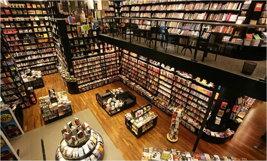 Livraria famosa fechará vinte lojas no Brasil para se dedicar à venda na internet