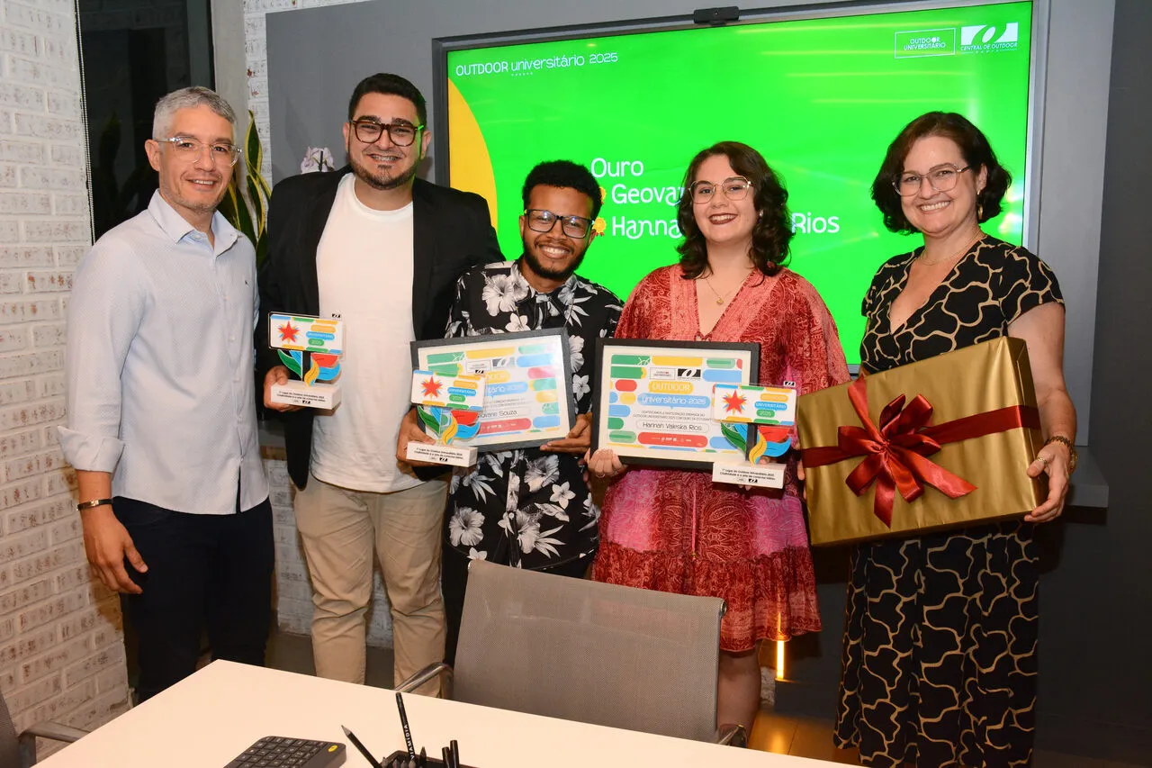 Estudantes de Feira de Santana vencem concurso promovido pela Central do Outdoor