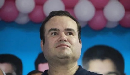 ‘Não faço política olhando pelo retrovisor’, diz Cacá Leão