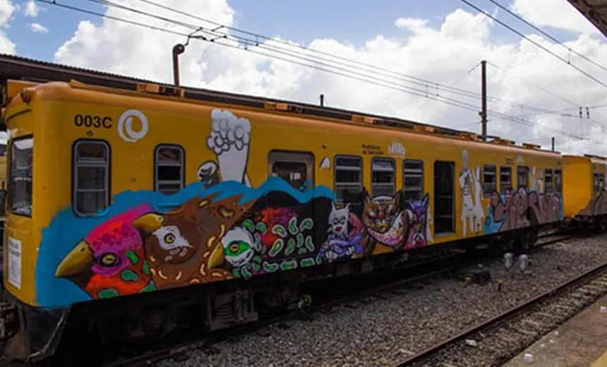 Trem do subúrbio de Salvador sai dos trilhos nesta sexta-fe