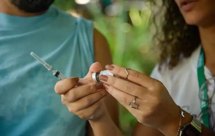 Vacinação contra a gripe é ampliada para todos acima de seis meses no Brasil