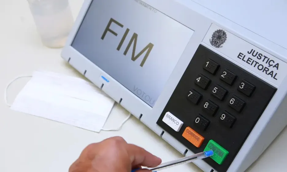 Eleitores já podem solicitar voto em trânsito a partir desta segunda-feira (20)