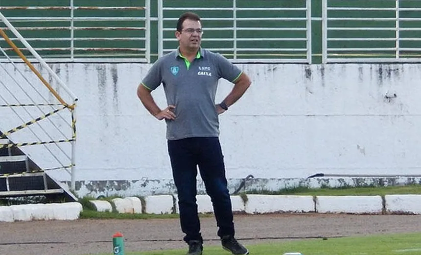 Enderson Moreira pede demissão do América e será o novo técnico do Bahia