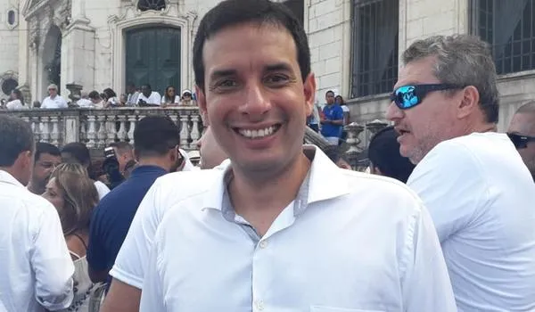 Aliado de Neto, Léo Prates não descarta ser adversário de Bruno Reis: "neste momento, somos concorrentes"