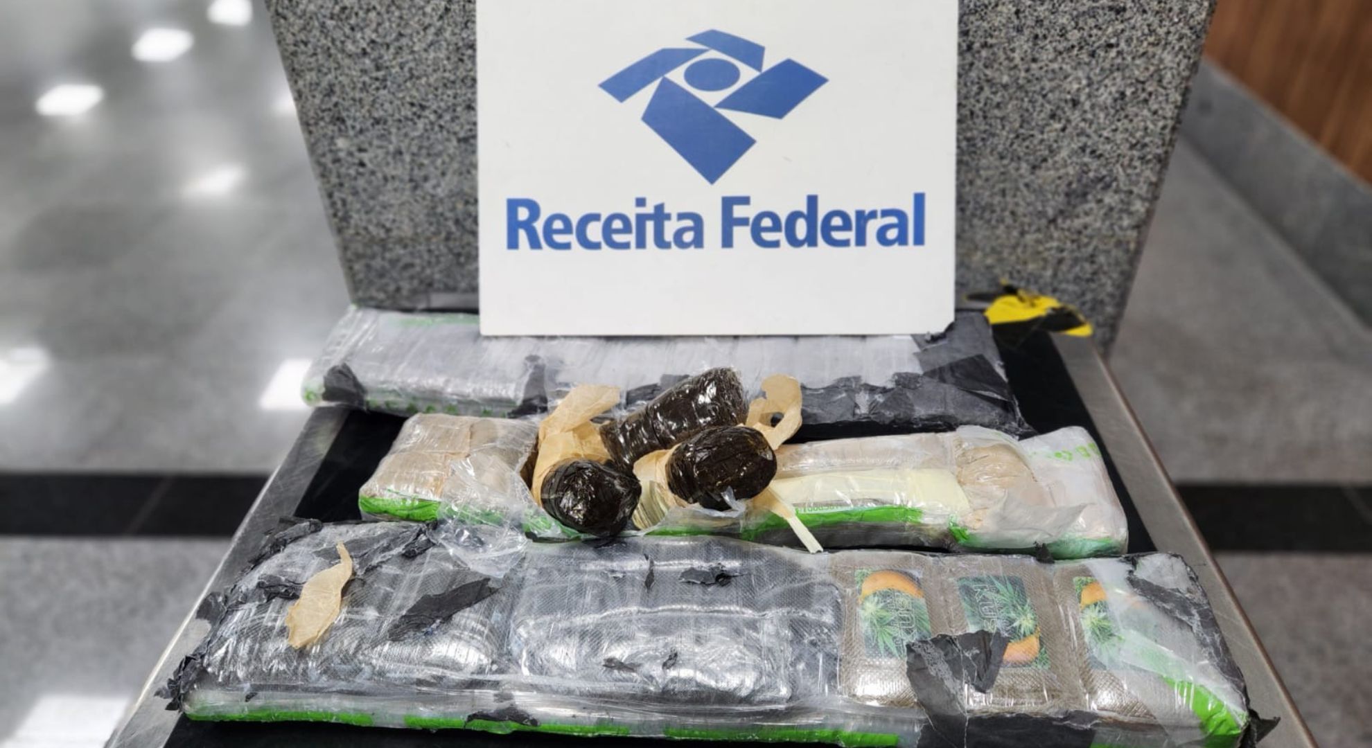 Haxixe é apreendido no Aeroporto de Salvador. Foto: Receita Federal