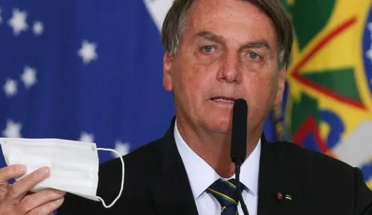 Ação movida pelo PSDB que pode obrigar Bolsonaro a usar máscara será julgada após recesso do STF