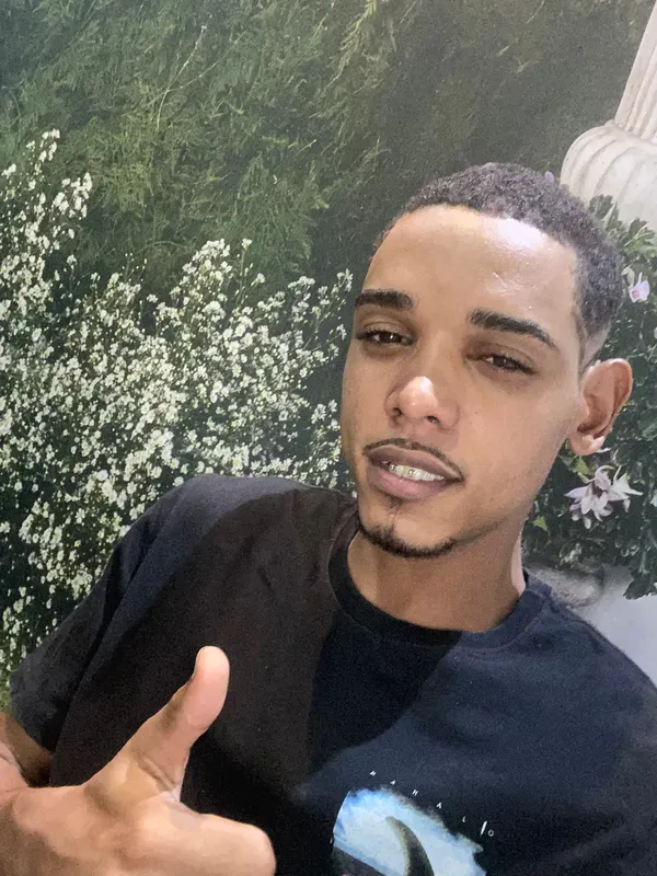 Homem morto a facada. Foto: redes sociais