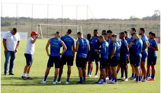 Após revés no Ba-Vi, Bahia foca às atenções no Sport; técnico Dado Cavalcanti deverá ter reforços à disposição