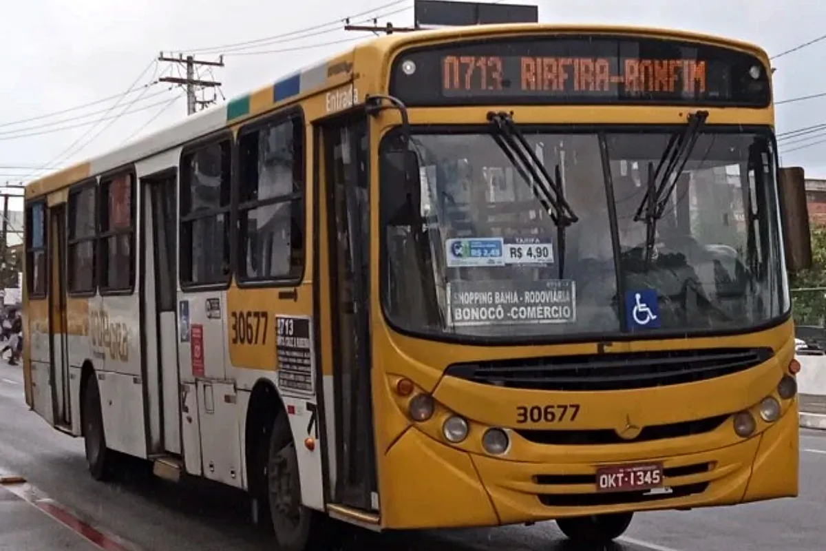 Ônibus têm itinerário alterado devido a obras no Largo da Madragoa, em Salvador