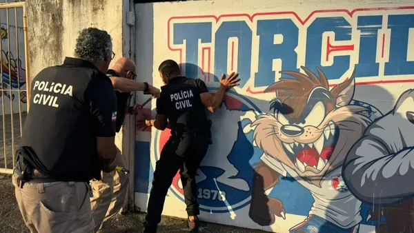 Integrantes da Bamor são detidos com armas brancas antes de partida do Bahia