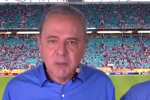 Neoplasia cervical: entenda doença que afasta Luís Roberto da Copa