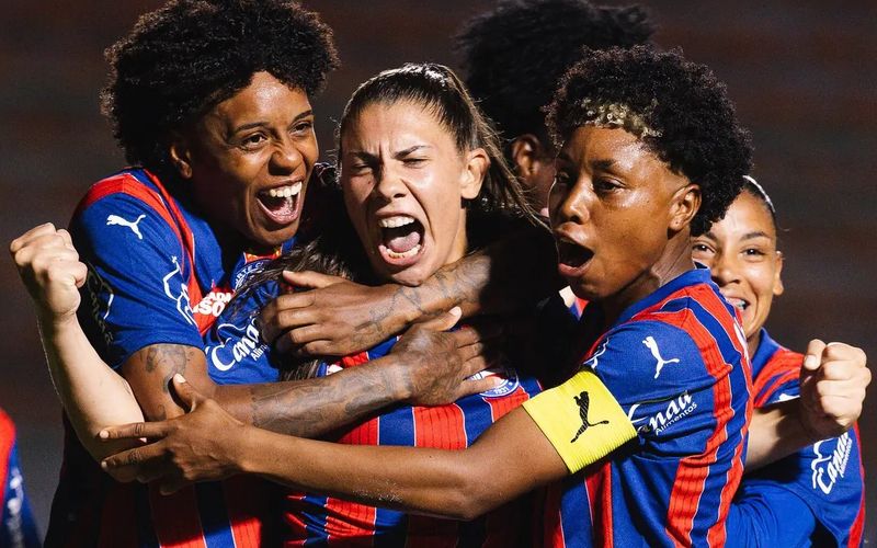 A campanha do Bahia no Brasileir&atilde;o Feminino j&aacute; havia garantido um feito importante. Na primeira fase, as Mulheres de A&ccedil;o terminaram na sexta coloca&ccedil;&atilde;o, com 29 pontos, garantindo presen&ccedil;a no mata-mata/Foto: Let&iacute;cia Martins | ECB&nbsp;