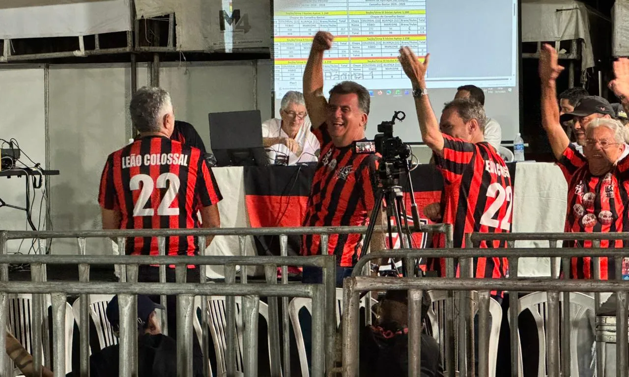 Fabio Mota foi reeleito presidente do Vitória | Foto: João Brandão