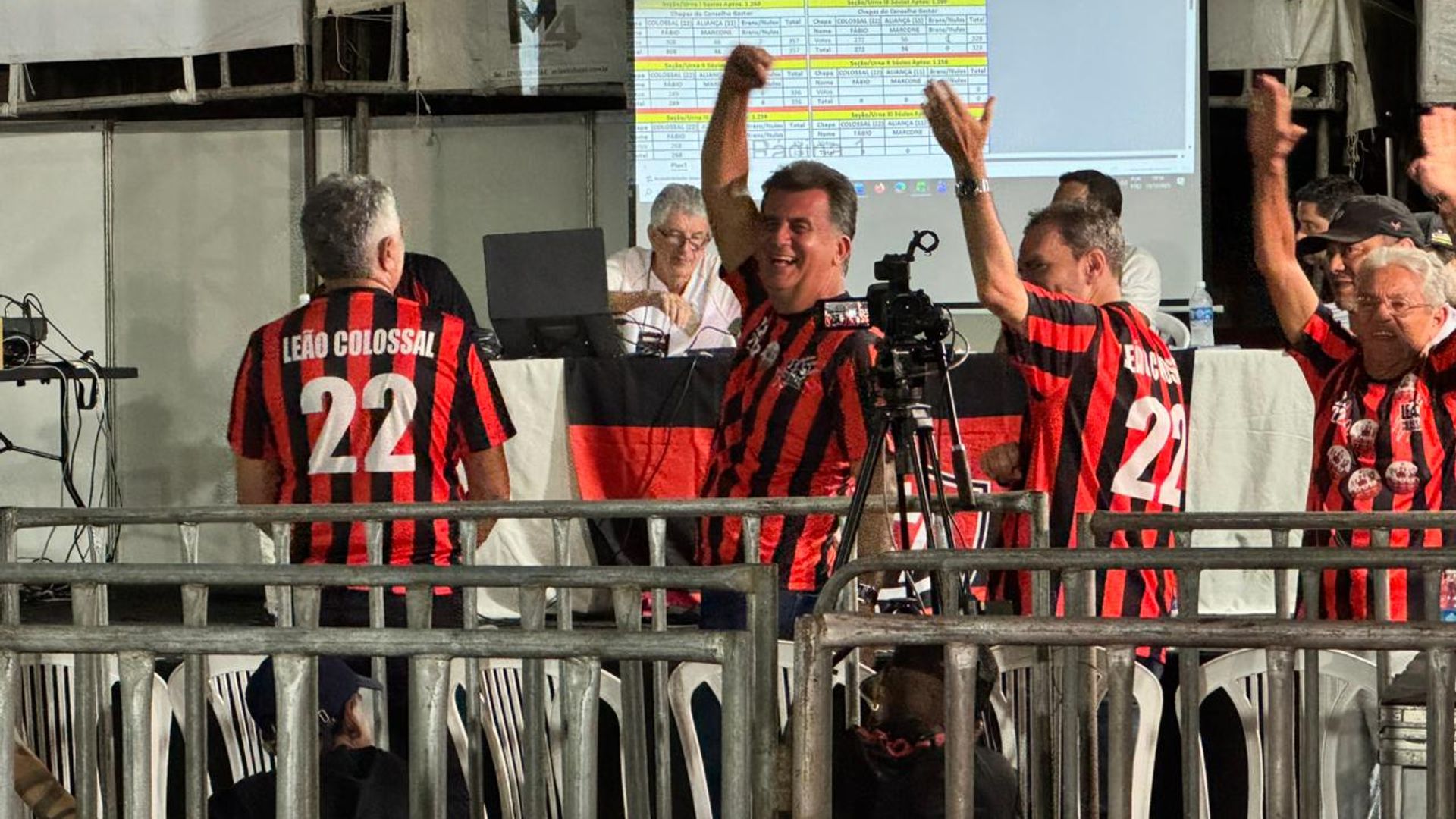 Fabio Mota foi reeleito presidente do Vitória | Foto: João Brandão