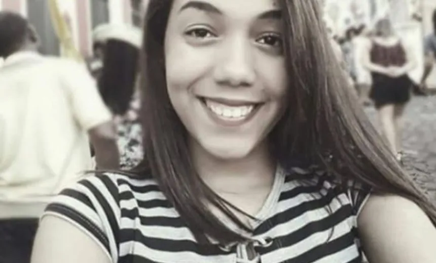 Jovem de 21 anos desaparece após sair para o trabalho; família faz buscas