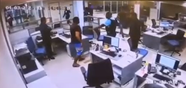 Cliente baleado na Caixa Econômica não resistiu aos ferimentos. Foto: Reprodução / Redes Sociais
