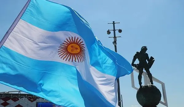 Senado da Argentina aprova aborto legal nesta quarta-feira; votação foi acirrada 