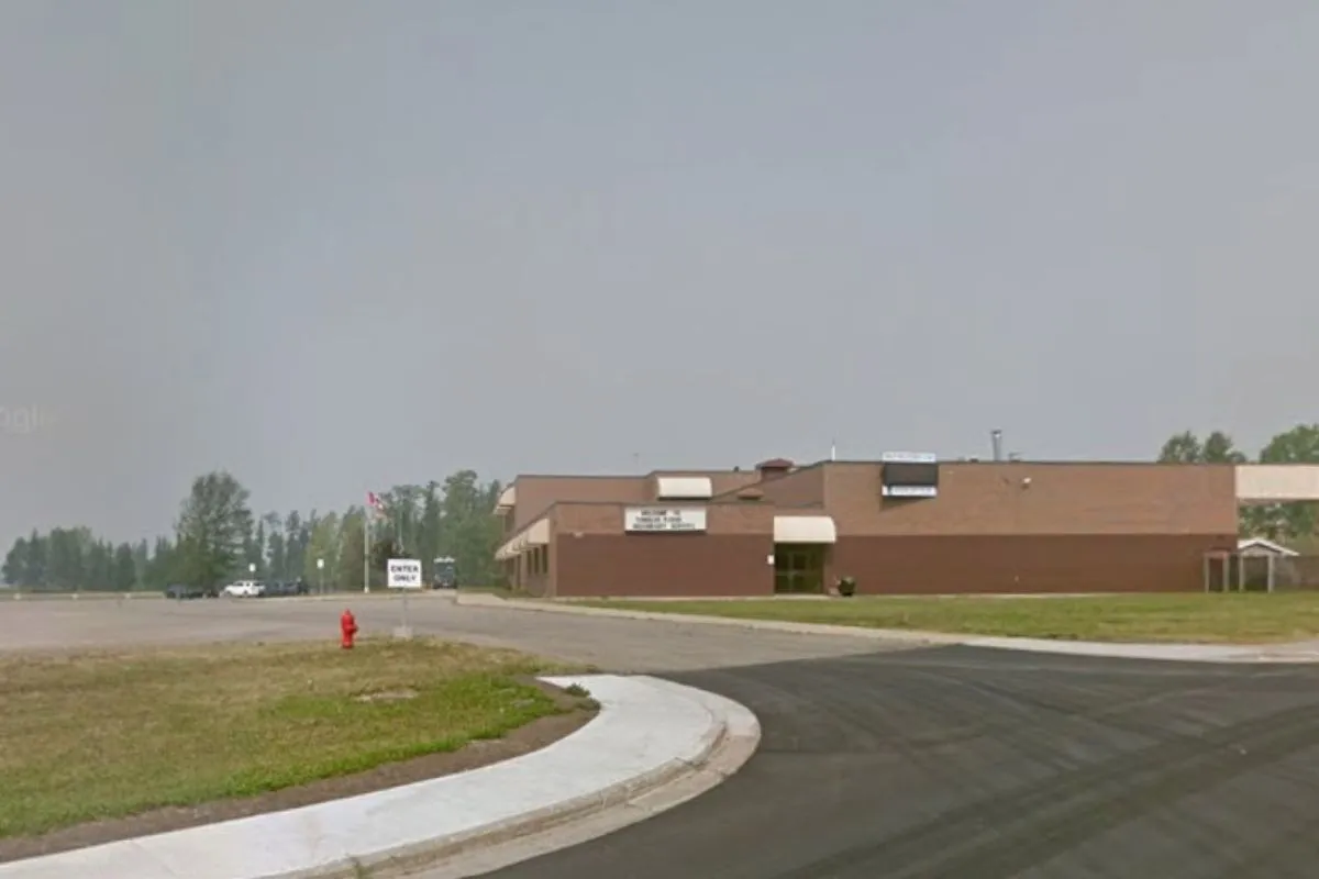 Ataque a tiros em escola no Canadá deixa 10 mortos e ao menos 25 feridos