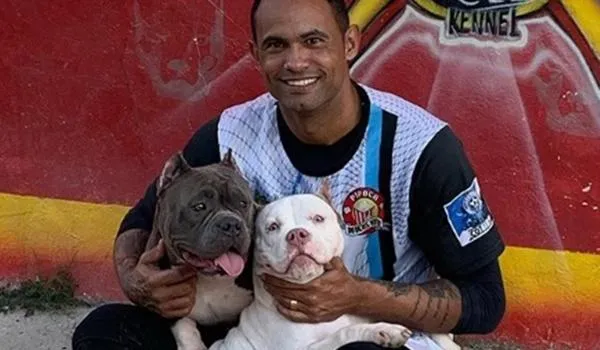 Goleiro Bruno posta foto em canil e internautas lembram caso de ex assassinada; "piada pronta"