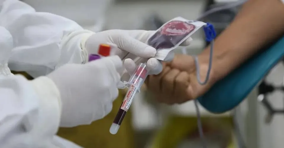 Banco de Sangue de Salvador alerta para falta de tipos O- e A- e pede doações