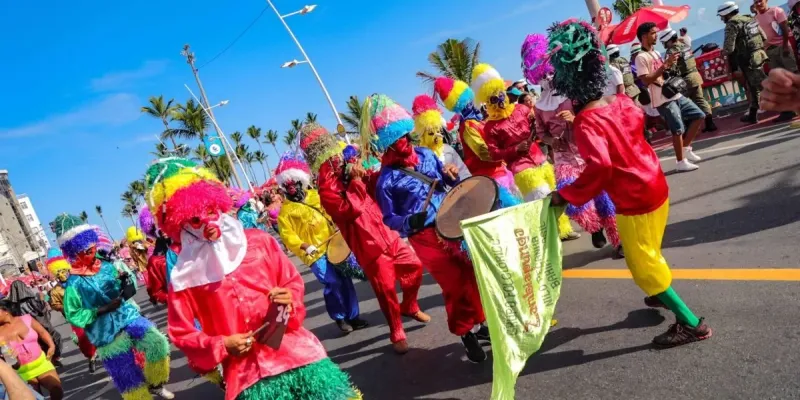 Durante o Carnaval, cerca de 2 milhões de pessoas circulam diariamente pelas ruas de Salvador, tornando o controle de veículos essencial para a logística do evento/Foto: Bruno Concha/Prefeitura de Salvador