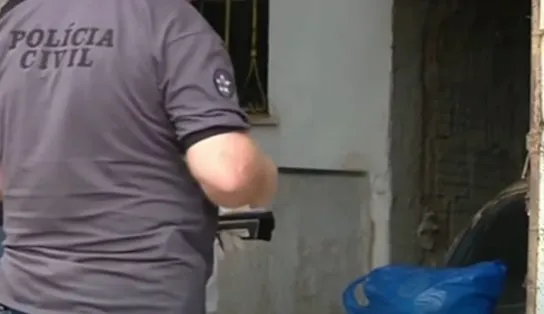 Barbárie: homem é acusado de manter esposa e filhos em cárcere por 17 anos na zona oeste do Rio de Janeiro; veja vídeo