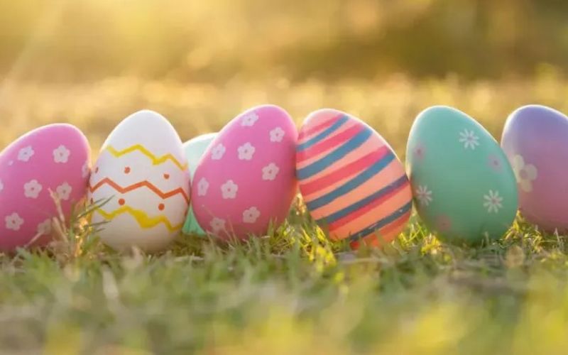 A tradi&ccedil;&atilde;o de presentear com ovos de chocolate no Brasil se popularizou no s&eacute;culo XX, inspirada em costumes europeus que simbolizam fertilidade e renascimento/Foto: Pexels