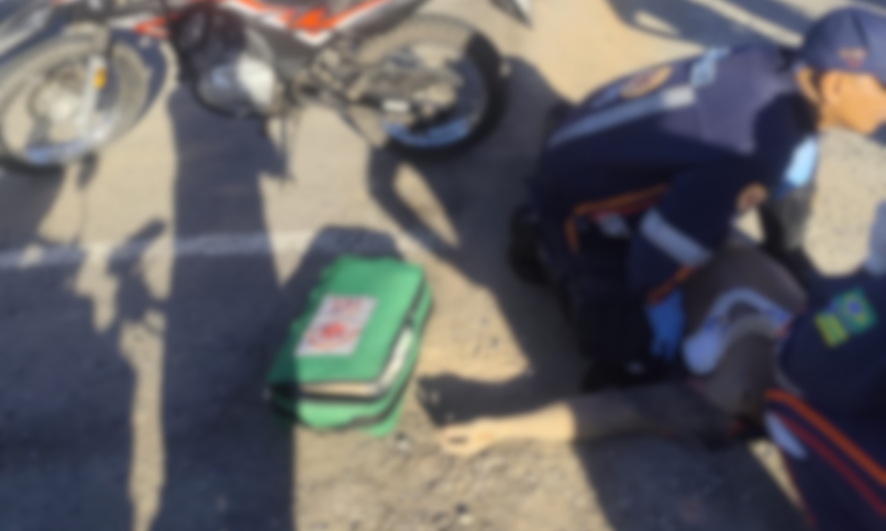 Motociclista sofre acidente em retorno improvisado na Estrada do Derba. Foto: ReproduçãoDerba