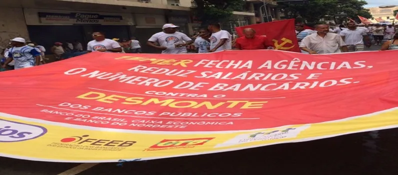 “CONTRA O CAPETA”: Grito de ‘Fora Temer’ é entoado em coro durante Lavagem do Bonfim