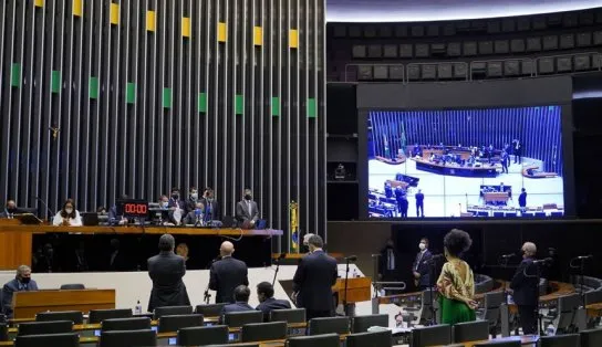 Texto que recria auxílio emergencial é promulgado pelo Congresso; pagamento deve começar em abril