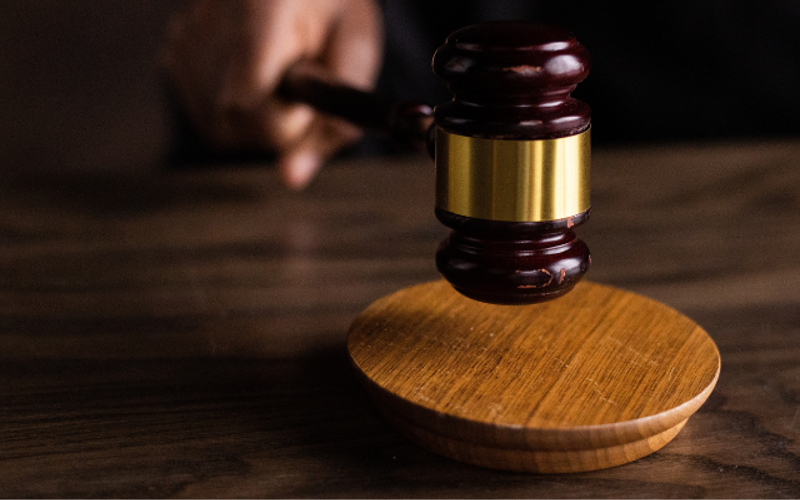 O Sisbajud também possibilita o envio de ordens judiciais diretamente às instituições financeiras, tornando o processo de bloquear contas mais integrado e automatizado/Foto: Reprodução