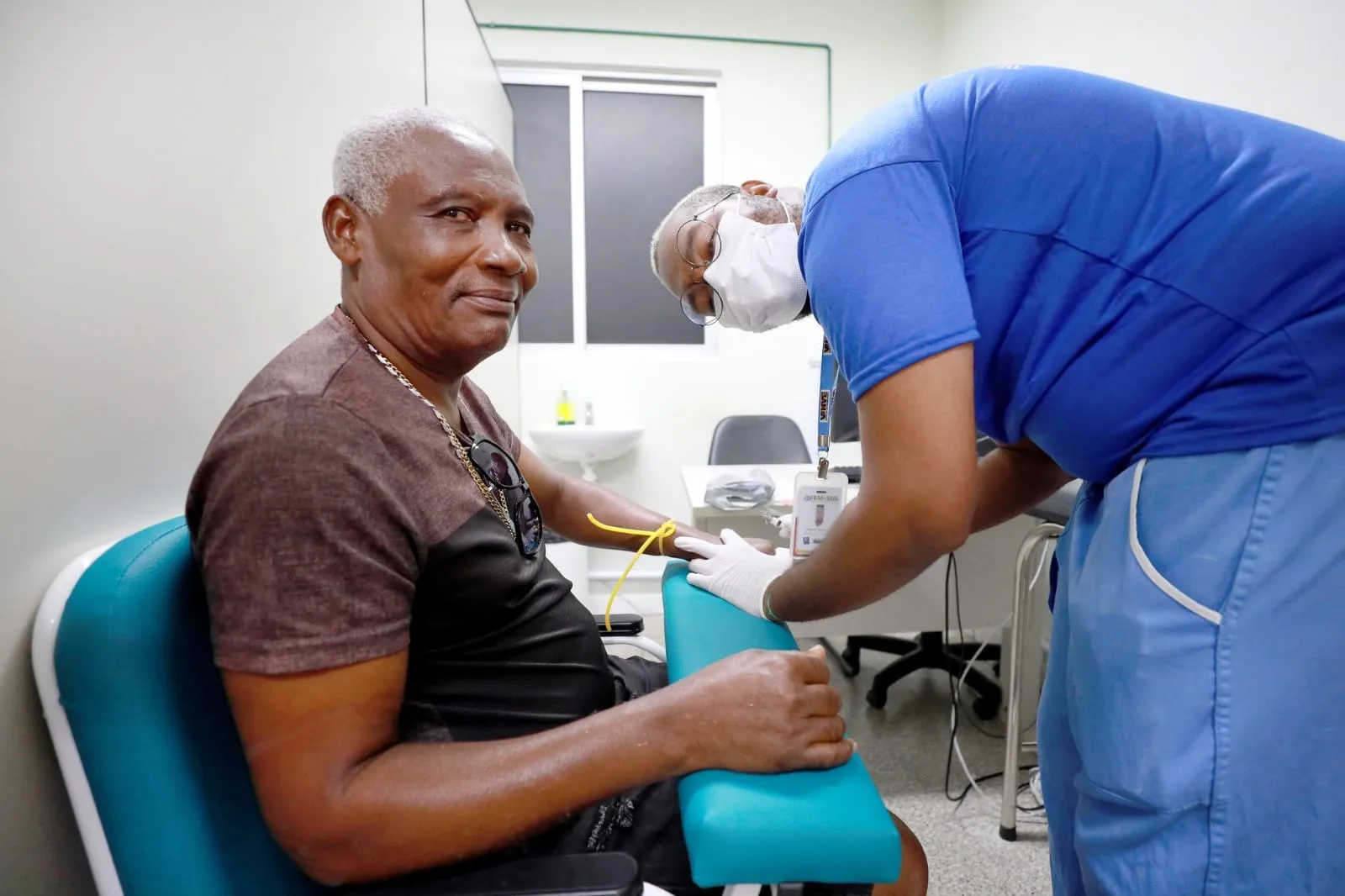 Novembro Azul: vagas para consultas e exames ainda disponíveis em Salvador