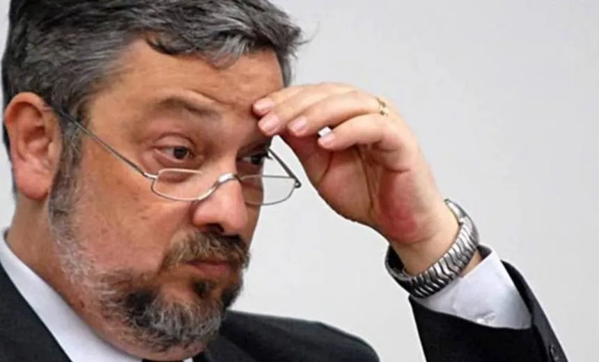 Palocci diz que filho de Lula recebeu propina de montadoras