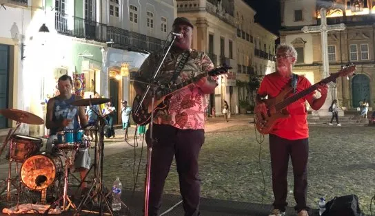 Pelourinho tem happy-hour e música boa de segunda a sábado no Cruzeiro do São Francisco