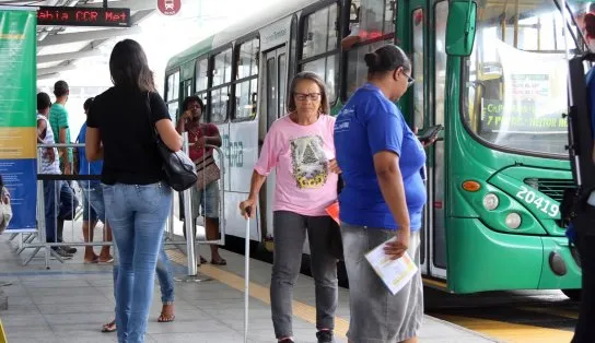 Acompanhe ao vivo a reunião que pode encerrar clima de incerteza no transporte público de Salvador 