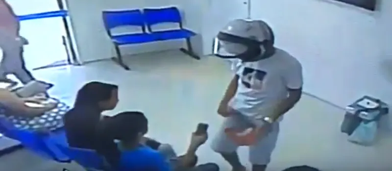 ASSISTA: Imagens mostram bandidos assaltando clínica em Salvador; “Foi a terceira vez”, diz empresário