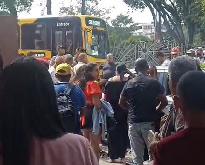 Esfaqueado Hospital Da Mulher