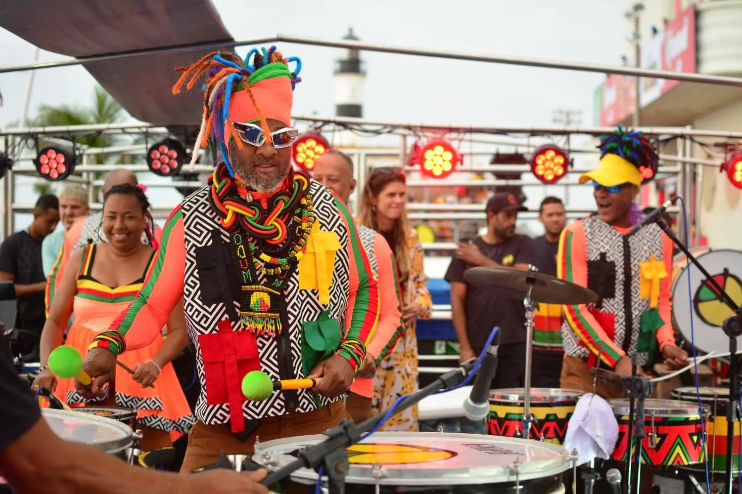 Olodum abre pontualmente o Circuito Barra-Ondina neste Domingo de Carnaval