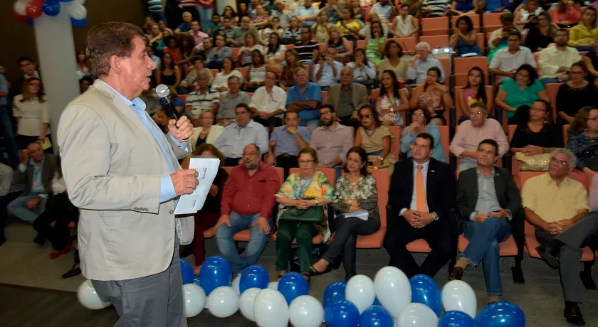 DESPEDIDA: Oswaldo Barreto recebe homenagem após sete anos à frente da SEC; “Planejamos e realizamos”