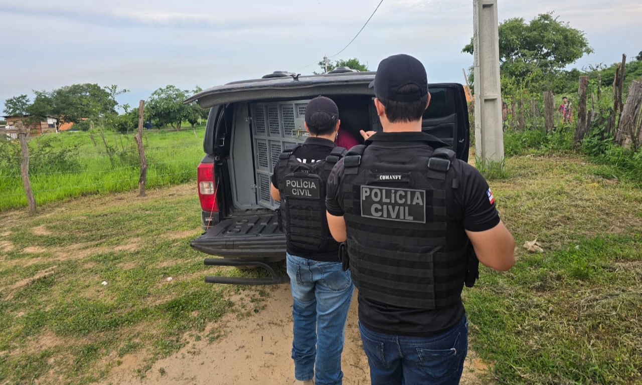 Casal é preso por abusar sexualmente de três irmãs na Bahia.Foto: PCBA