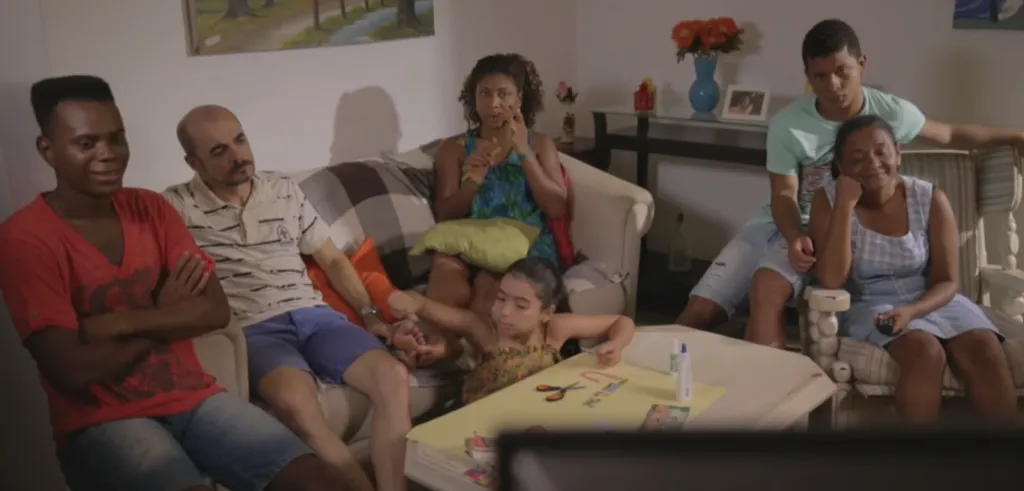 WEBSÉRIE: Com linguagem divertida, ‘Na Pegada’ debate temas do nosso cotidiano