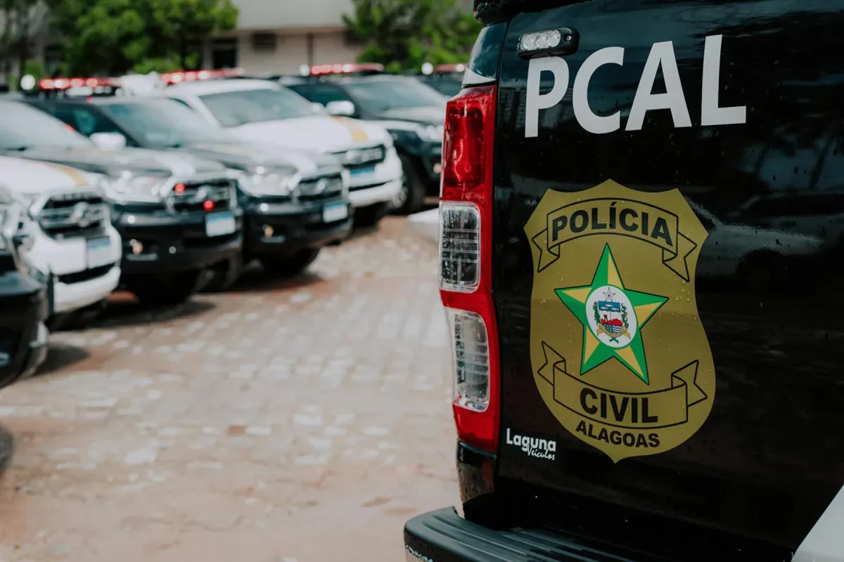 Recém nascida foi encontrada pela polícia. Foto: PCAL