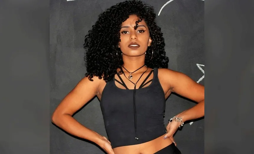 “Todos os dias na cadeia marcam”, diz dançarina presa pelo cabelo e cor da pele