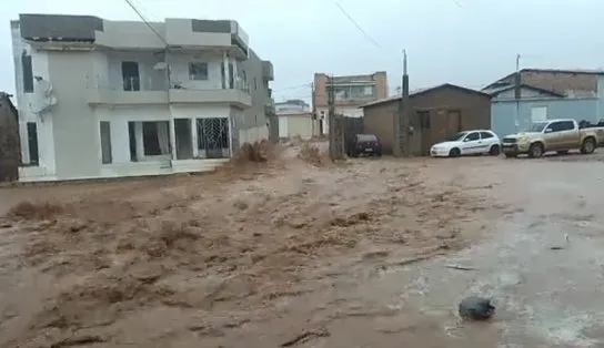 Chuva causa preocupação em moradores de Canarana